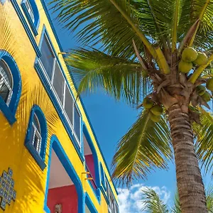 Del Sol Beachfront Отель